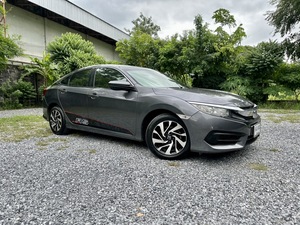 รถบ้าน รถมือสอง Honda Civic 1.8 i-VTEC รุ่น E เกียร์ Auto ปี 2016 โดย หญิงรถบ้าน รถมือสองขอนแก่น ราคาถูก ผ่อนสบาย